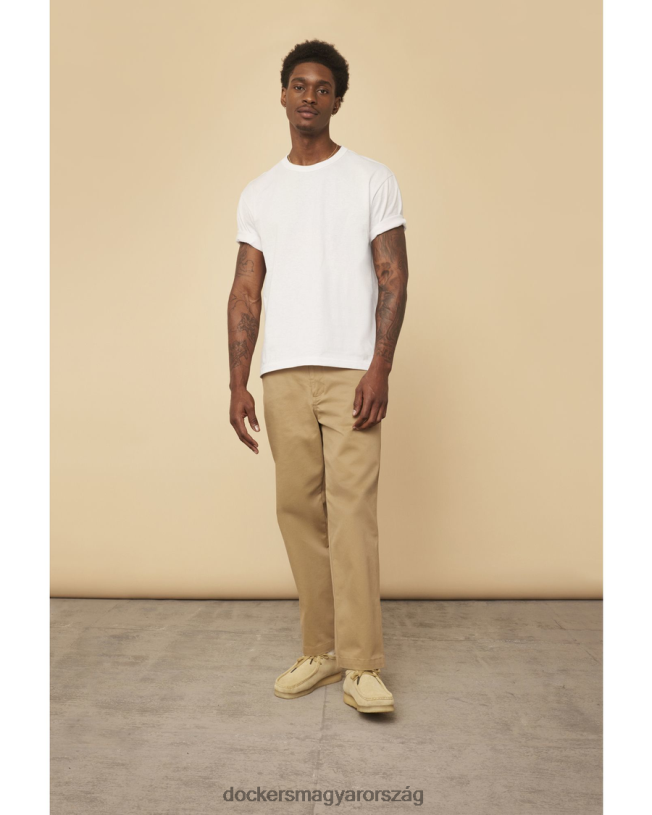 Dockers férfiak USA-ban készült chinos, relaed kúpos szabású P840P394 ruházat arany khaki