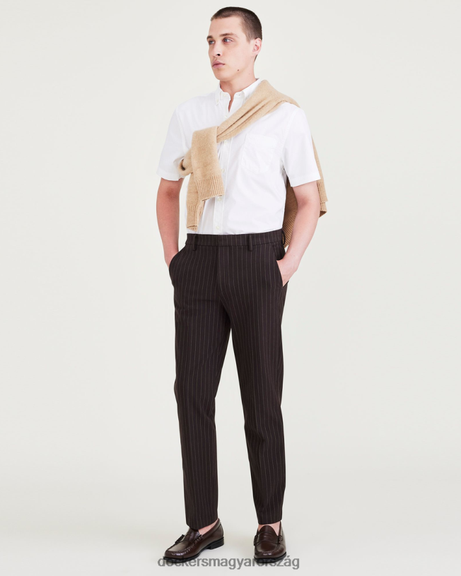 Dockers férfiak city ​​tech nadrág, egyenes szabású P840P783 ruházat fekete bab - fekete