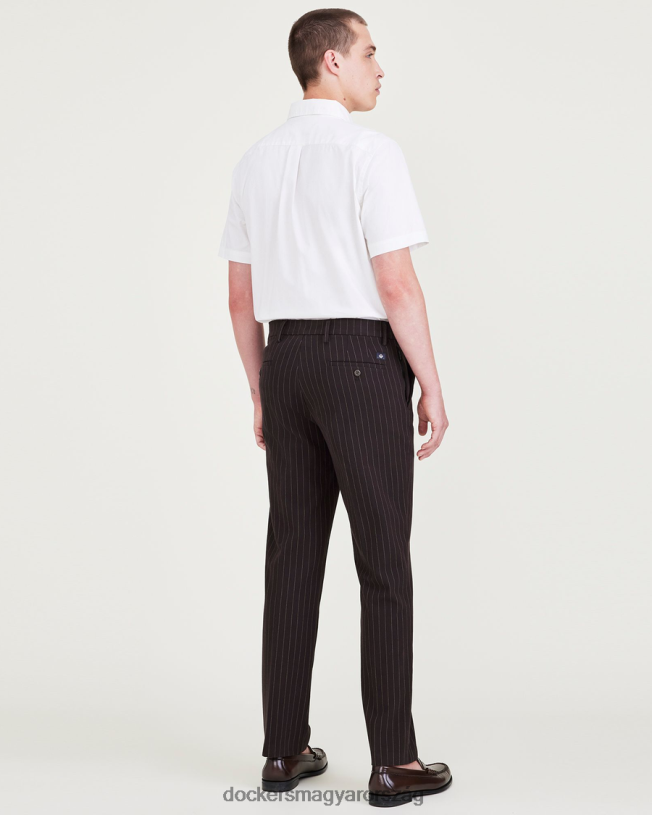 Dockers férfiak city ​​tech nadrág, egyenes szabású P840P783 ruházat fekete bab - fekete