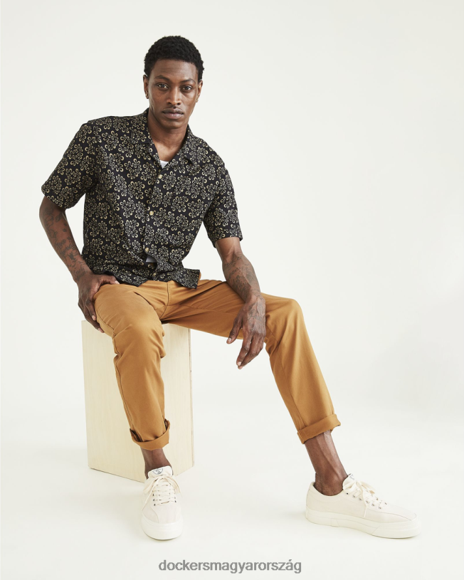 Dockers férfiak eredeti chinos, vékony szabású P840P739 ruházat sötét gyömbér - barna