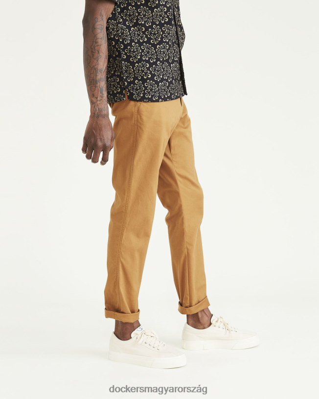 Dockers férfiak eredeti chinos, vékony szabású P840P739 ruházat sötét gyömbér - barna