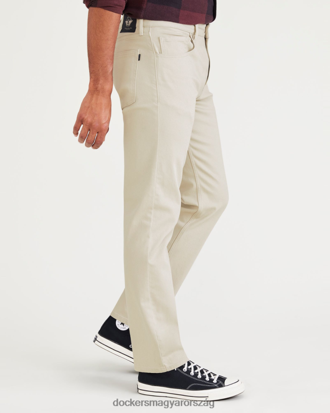 Dockers férfiak farmer szabású nadrág, egyenes szabású P840P757 ruházat szaharai khaki