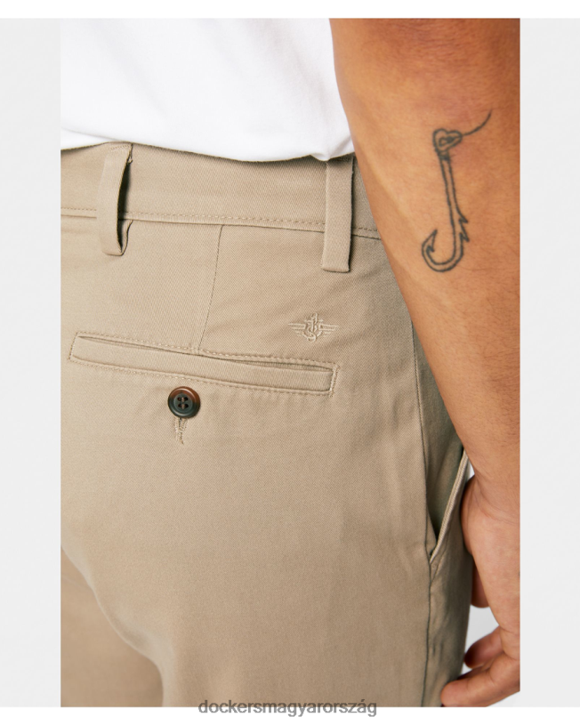 Dockers férfiak könnyű khakis, egyenes szabású P840P107 ruházat khaki