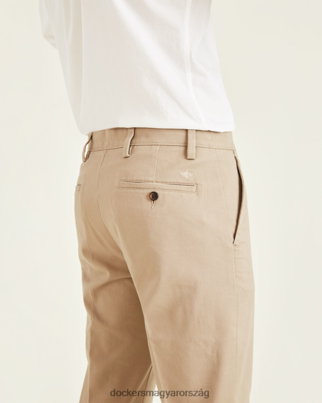 Dockers férfiak könnyű khakis, vékony szabású P840P86 ruházat khaki