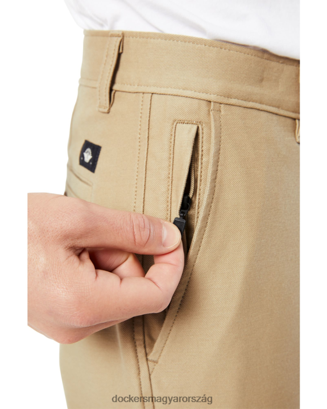Dockers férfiak kényelmes kötött chinos, egyenes szabású P840P227 ruházat igazi chino - tan