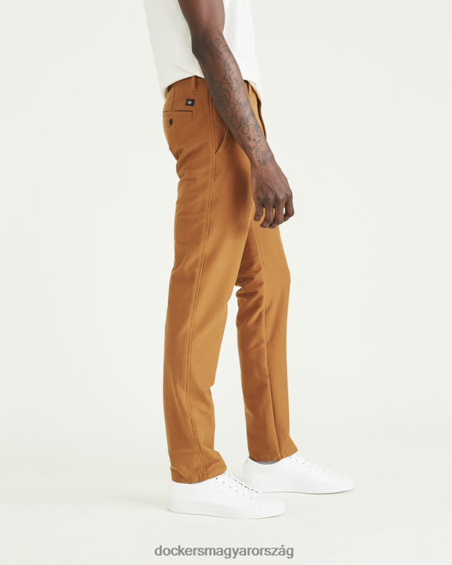 Dockers férfiak kényelmes kötött chinos, vékony szabású P840P825 ruházat sötét gyömbér - barna