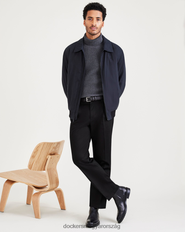 Dockers férfiak vasmentes khakik, redőzött, klasszikus fazon foltvédővel (nagy és magas) P840P500 ruházat gyönyörű fekete